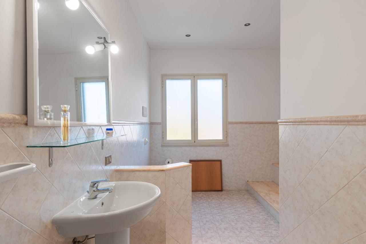 Appartamento In Villa Marlory モンレアーレ エクステリア 写真